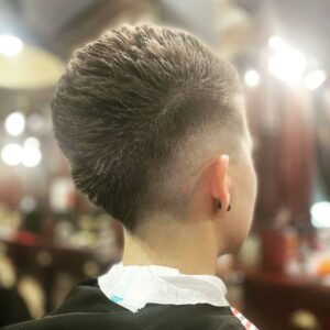 Fade z wyraźną linią – Najlepszy Barber Gorzów Wielkopolski